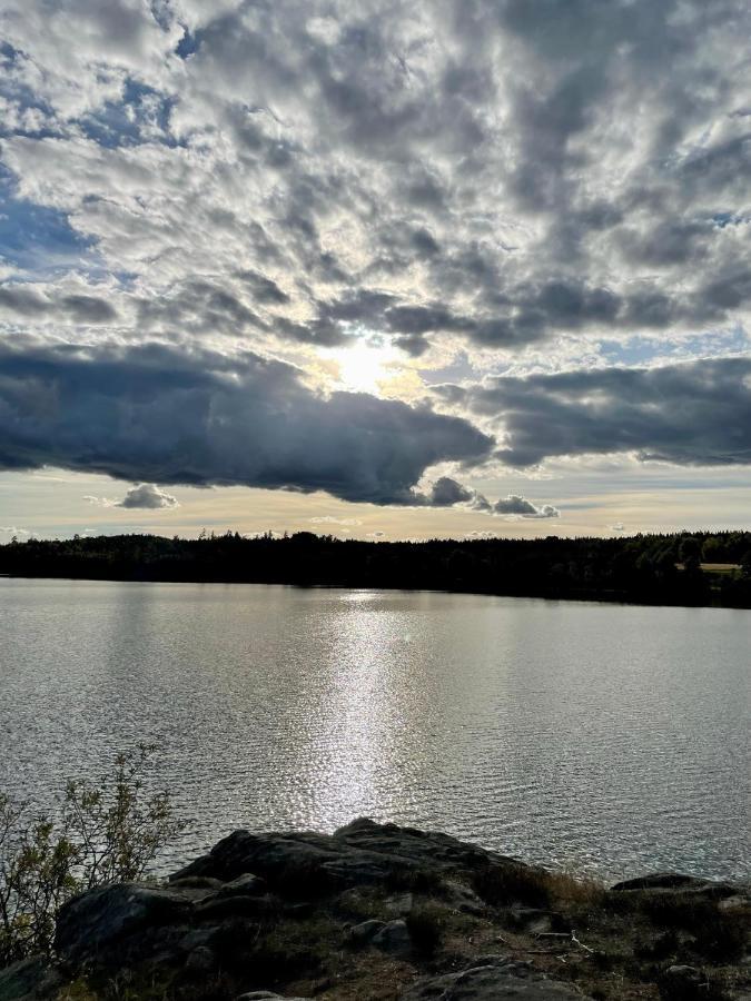 Lilla Roeda Huset. Villa Sjotofta Luaran gambar